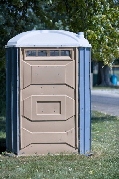 Porta potty delivery and setup in Fairmount, IN